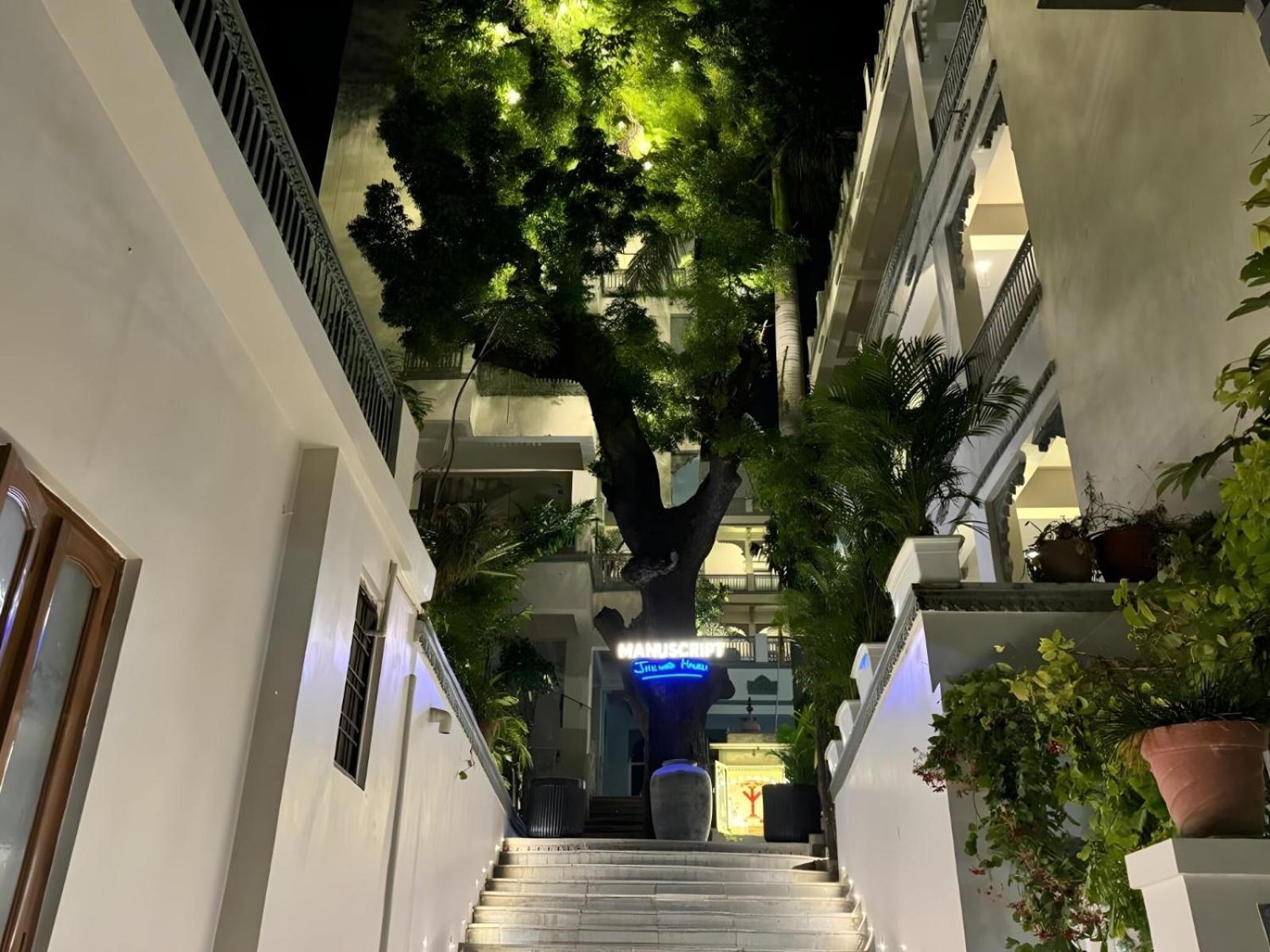 Manuscript - Jhilwara Haveli Hotel Udaipur Buitenkant foto